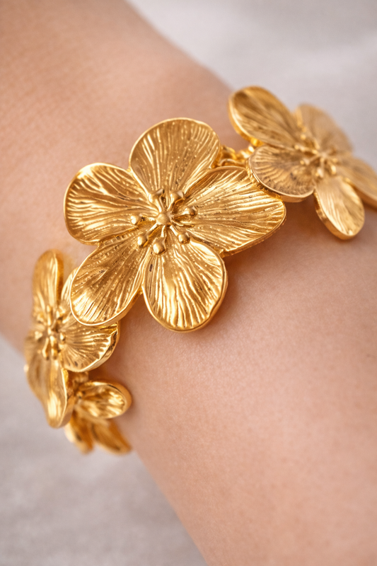 Golden Bloom Floral Bracelet – Luxury Anti-Tarnish Statement Cuff