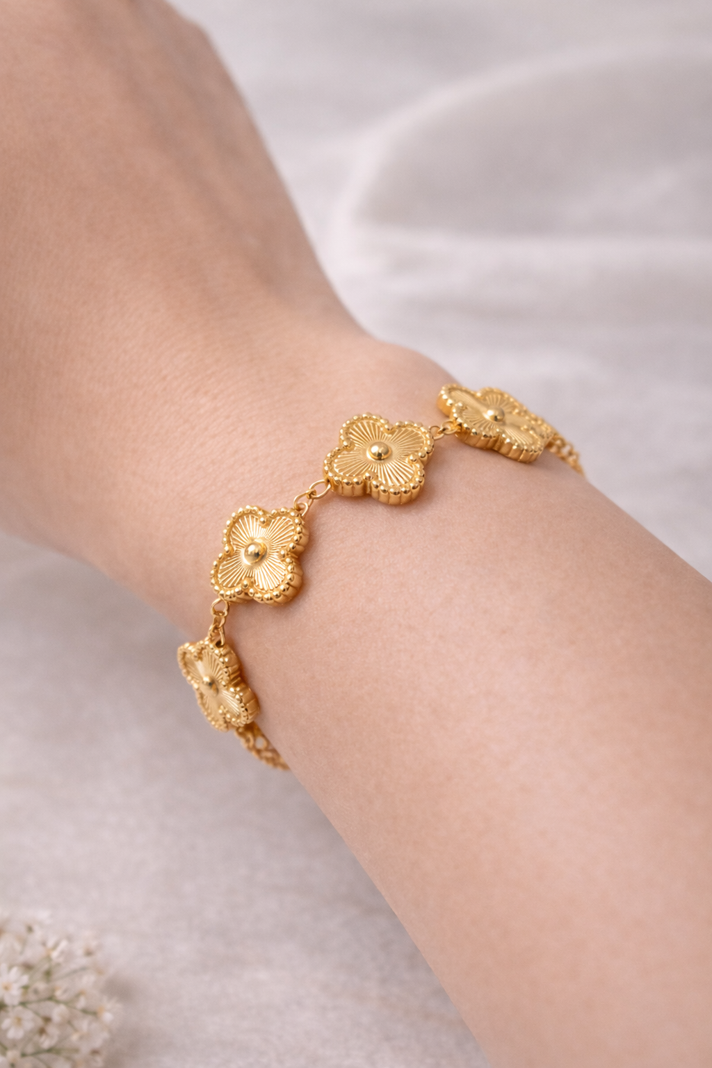 Luxury Clover Charm Gold Bracelet | Anti-Tarnish Stainless Steel Adjustable Bracelet