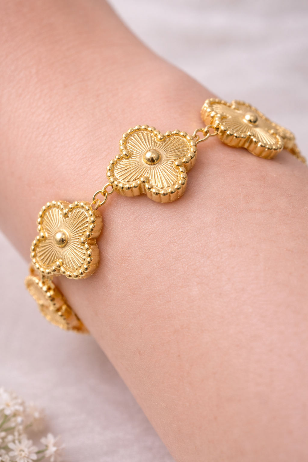 Luxury Clover Charm Gold Bracelet | Anti-Tarnish Stainless Steel Adjustable Bracelet